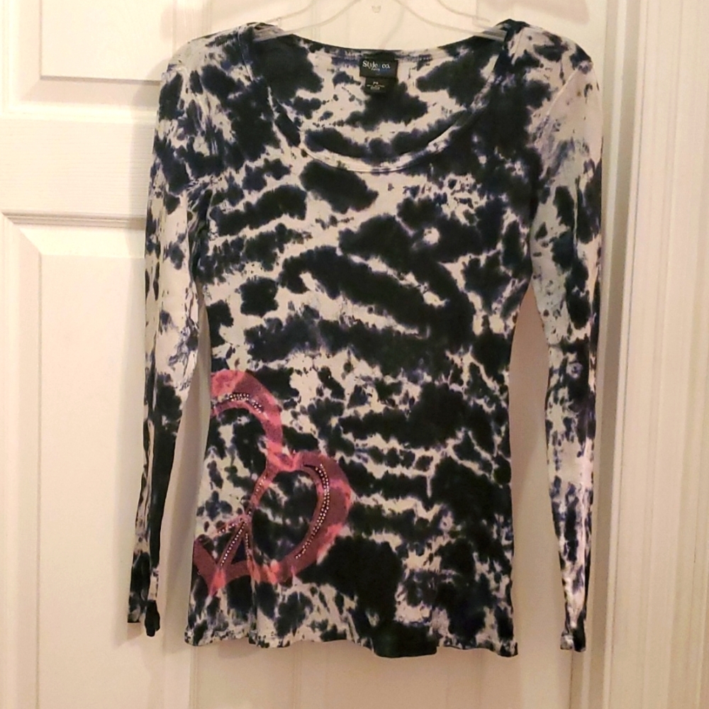 Style & Co. Women's Black Tie Dyed Top with Pink/Rhinestone Heart Peace